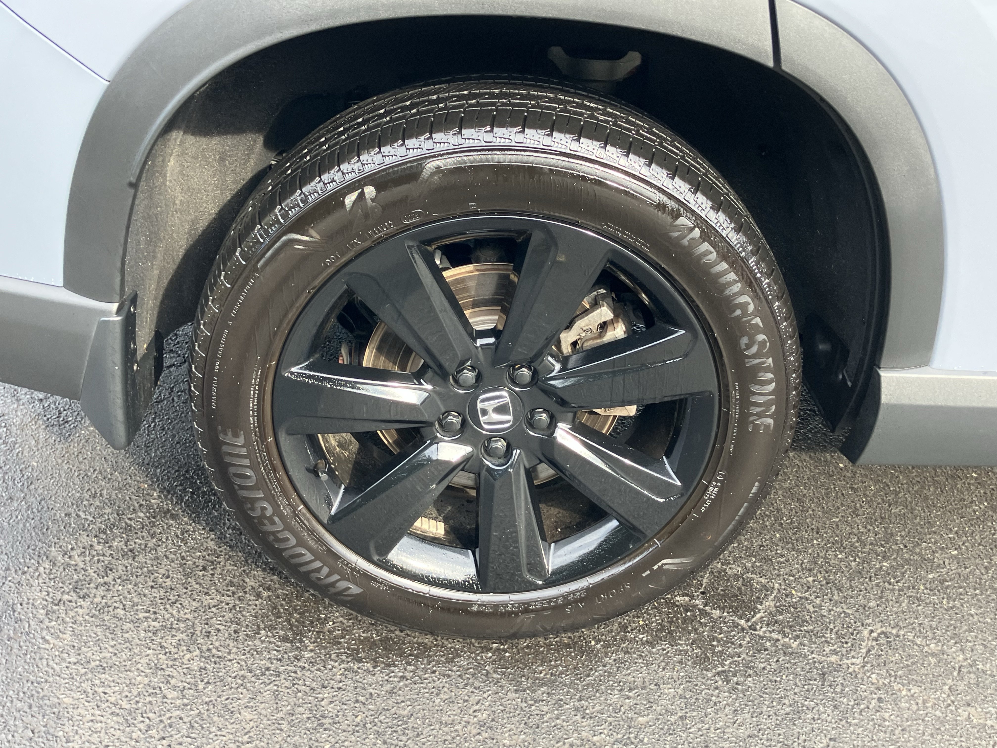 Certified 2025 Honda Pilot Black Edition image 13