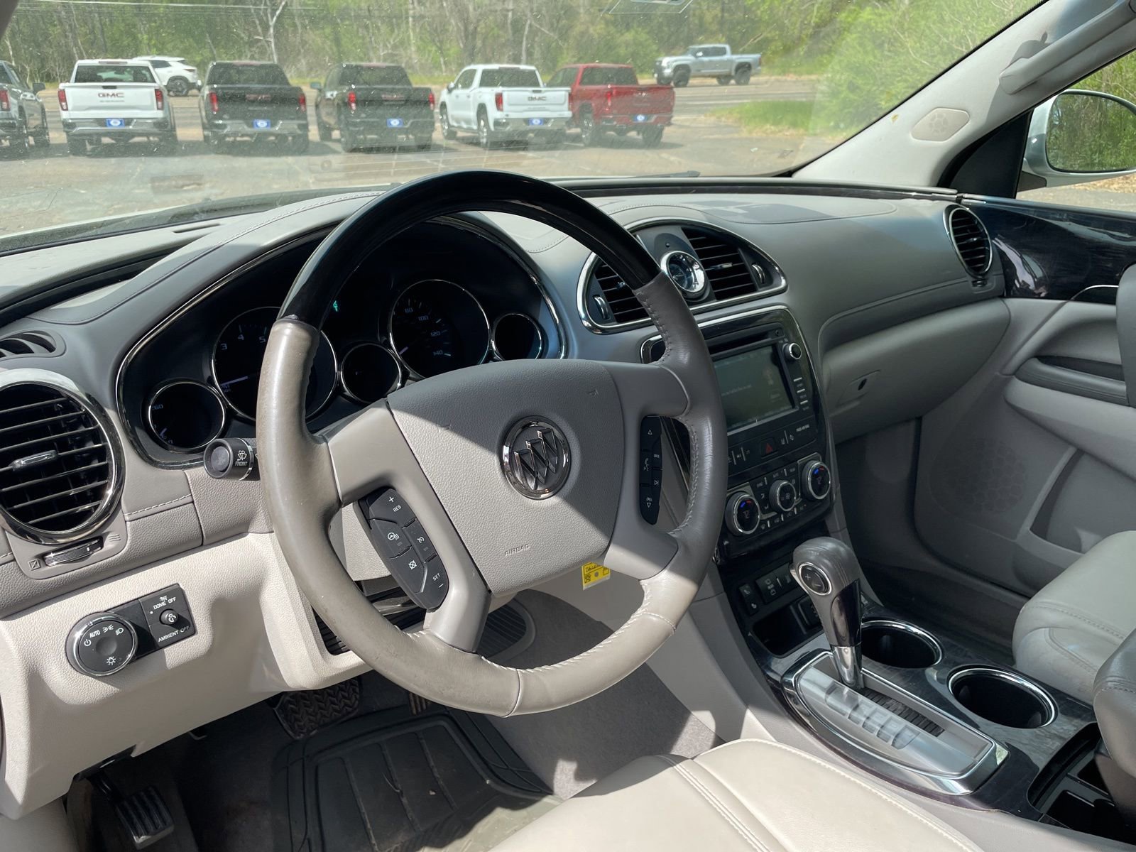 Used 2017 Buick Enclave Leather image 21