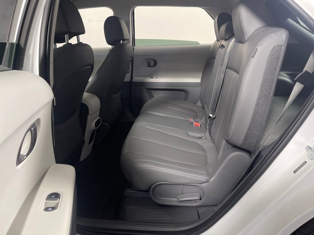 Certified 2025 Hyundai Ioniq 5 SEL image 13