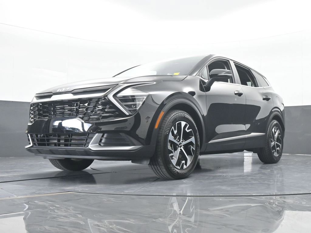 Used 2025 Kia Sportage EX image 57