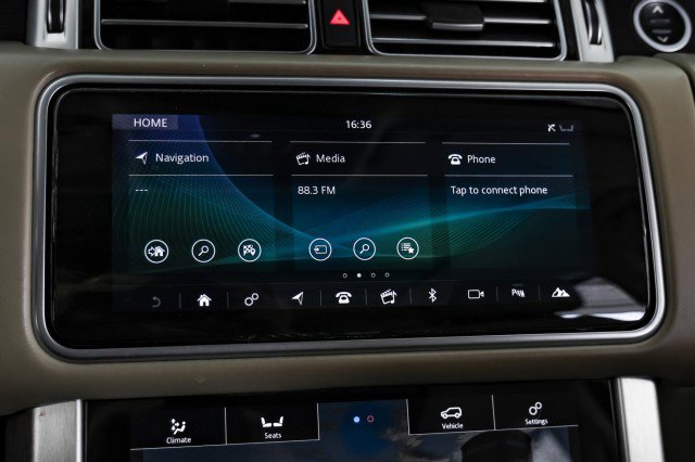 Used 2020 Land Rover Range Rover HSE AWD/4WD image 25