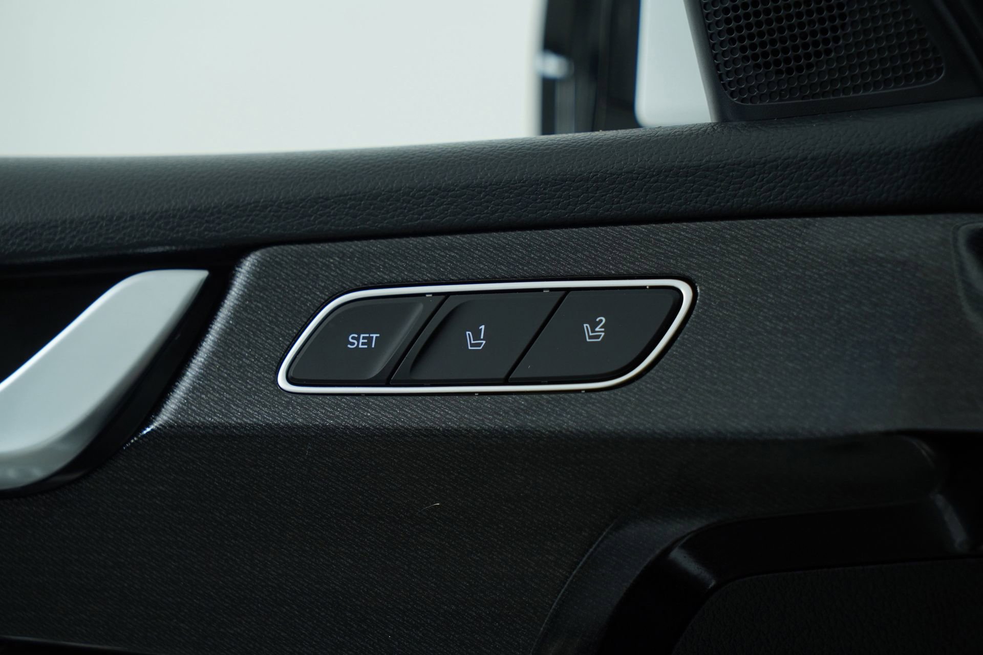 Used 2022 Hyundai Palisade Calligraphy image 47