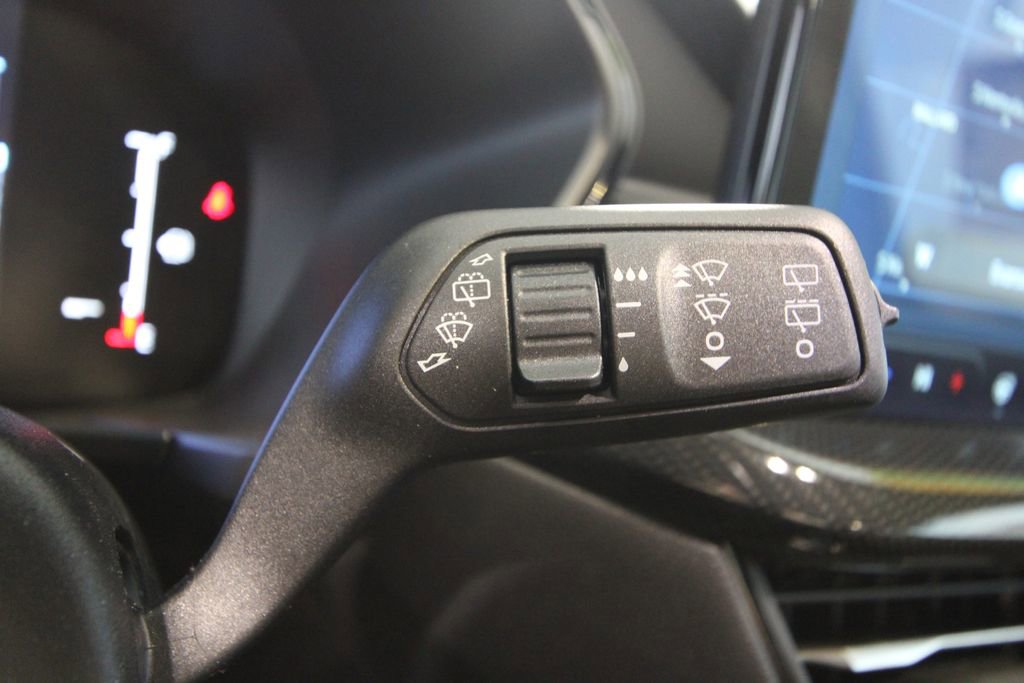 Used 2025 Ford Escape ST-Line w/ Equipment Group 301A image 13