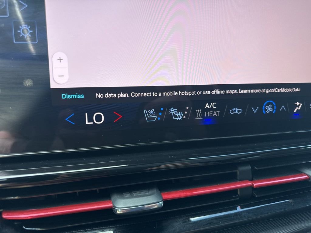 Used 2024 Chevrolet Silverado EV RST AWD/4WD image 23