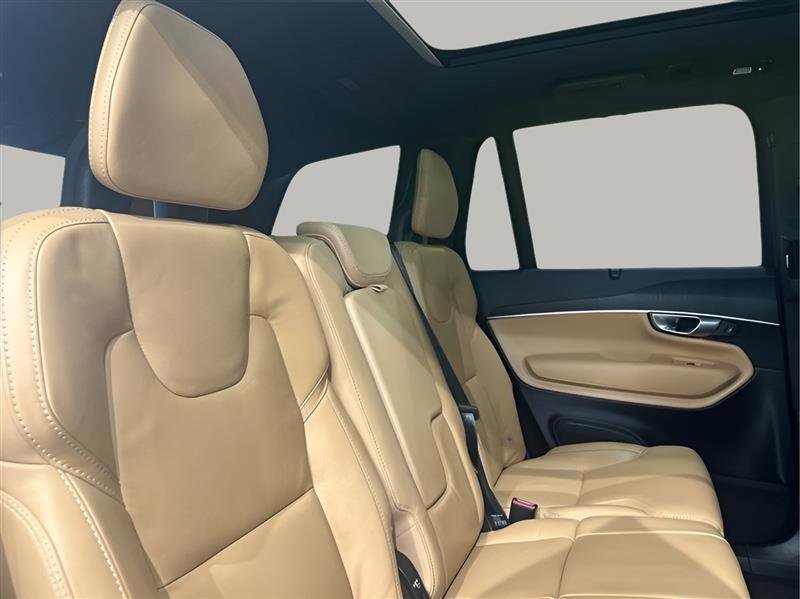 Used 2024 Volvo XC90 T8 Ultimate AWD/4WD image 23
