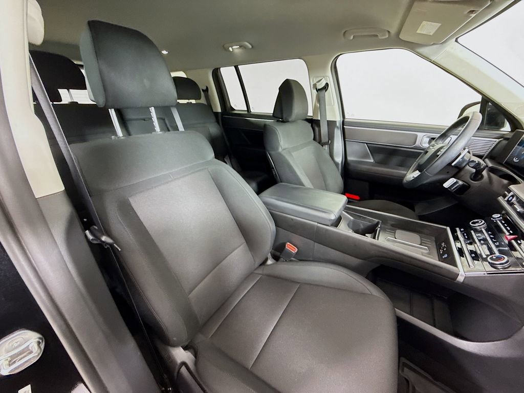 Used 2025 Hyundai Santa Fe SE FWD image 26