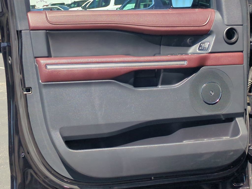 Used 2024 Ford Expedition Max Limited AWD/4WD image 26