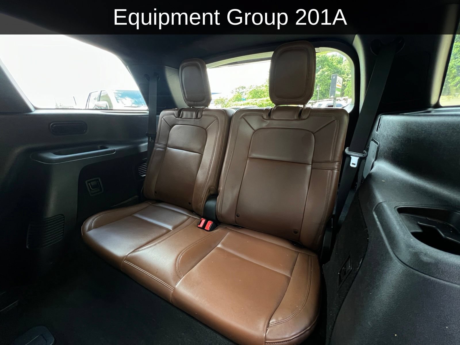Used 2022 Lincoln Aviator Reserve w/ Equipment Group 201A RWD image 3
