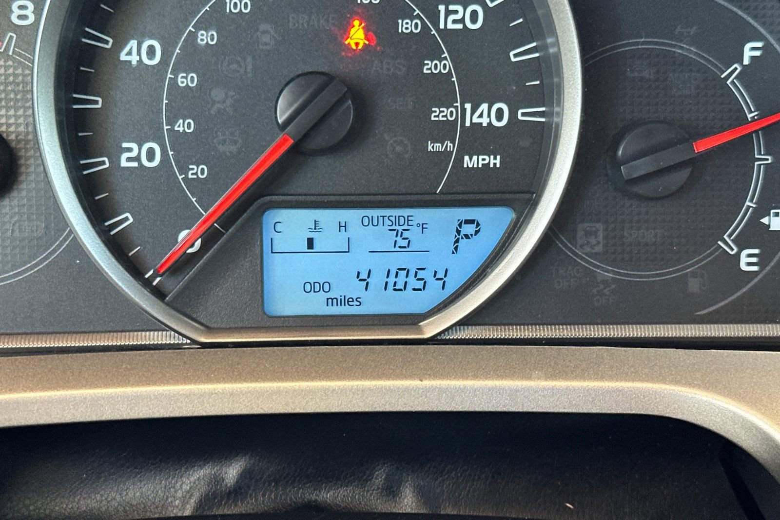 Used 2015 Toyota RAV4 XLE AWD/4WD image 28