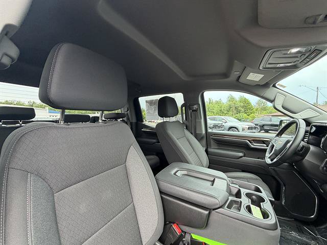 Used 2024 Chevrolet Silverado 1500 LT AWD/4WD image 16