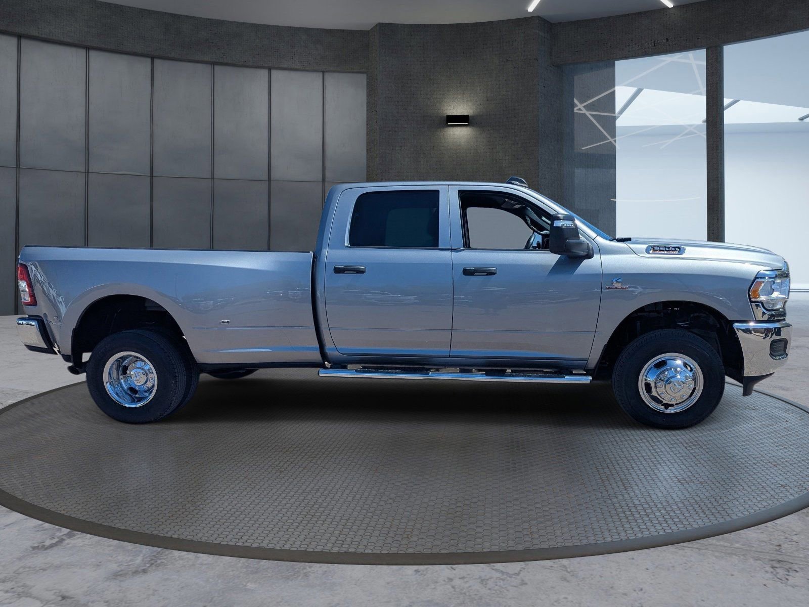 Used 2023 RAM 3500 Tradesman image 7