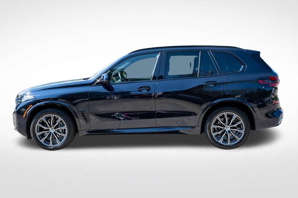 Used 2026 BMW X5 xDrive40i AWD/4WD image 3