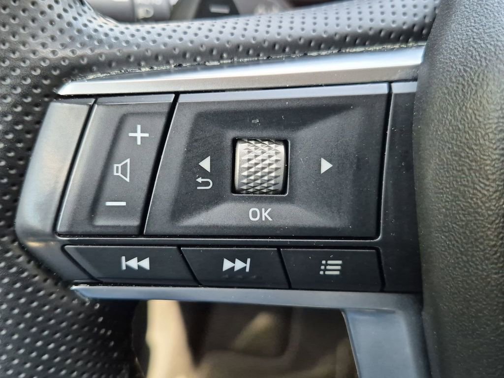 Used 2025 Mitsubishi Outlander SE AWD/4WD image 21