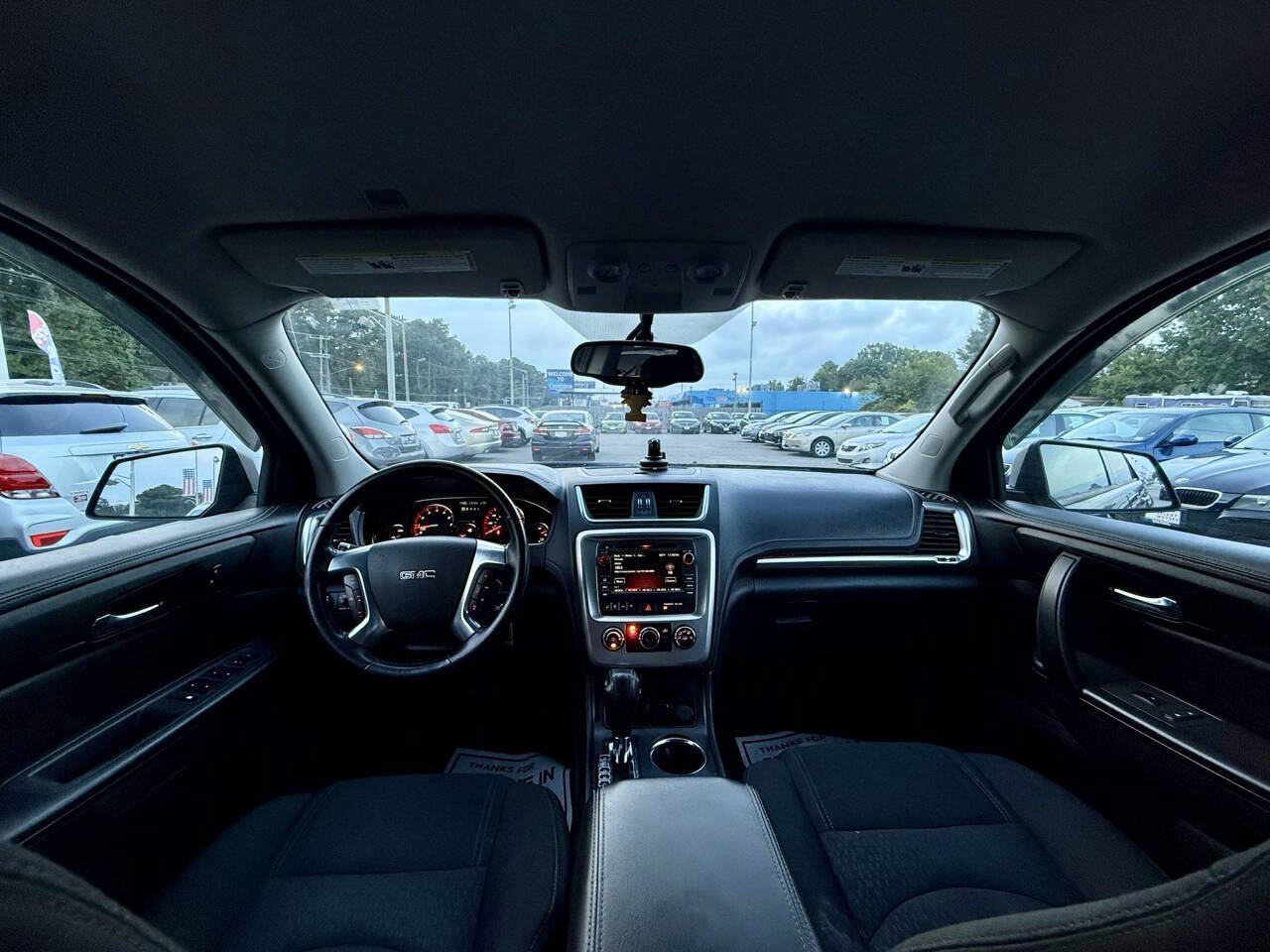 Used 2016 GMC Acadia SLE image 11