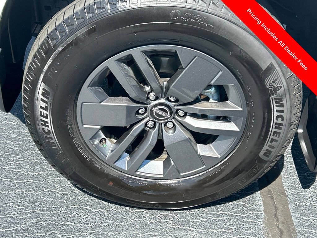 Used 2025 Nissan Frontier SV RWD image 24
