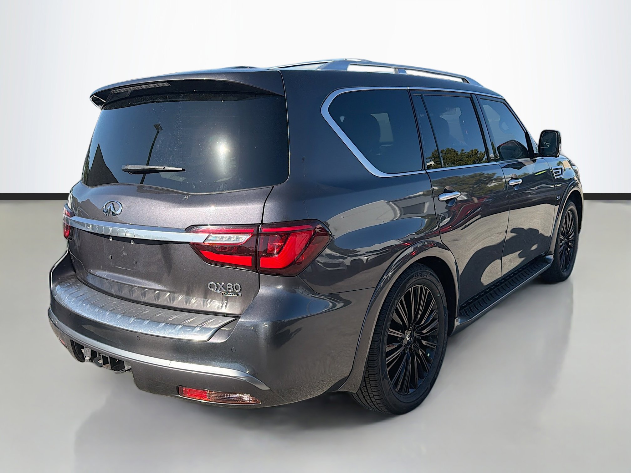 Used 2019 INFINITI QX80 Limited image 3