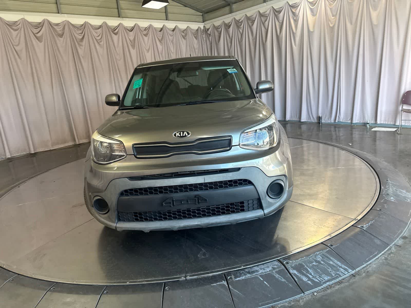 Used 2017 Kia Soul FWD image 2