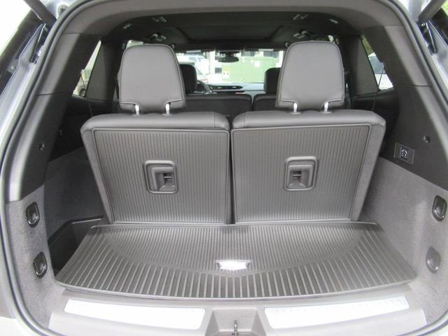 New 2025 Cadillac XT6 Luxury image 31