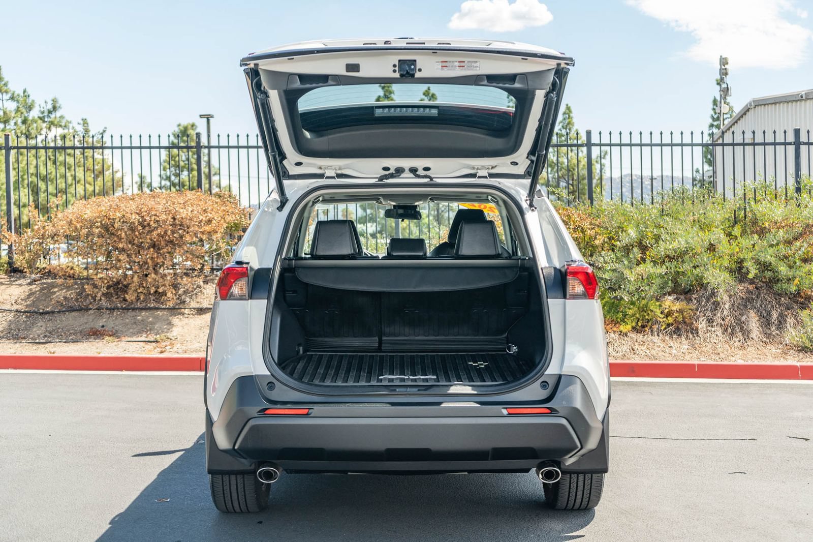 Certified 2023 Toyota RAV4 XLE Premium FWD image 21