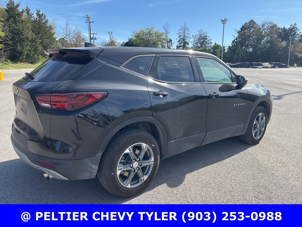Used 2023 Chevrolet Blazer LT w/ Driver Confidence Package image 7