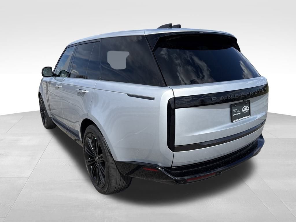 New 2025 Land Rover Range Rover SE AWD/4WD image 3
