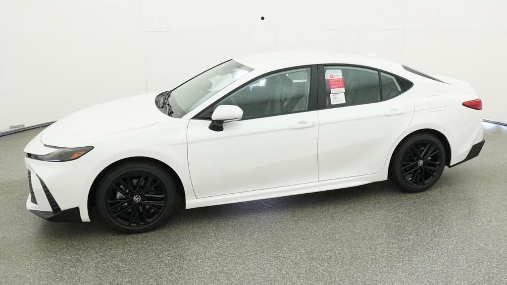 New 2026 Toyota Camry SE FWD image 2