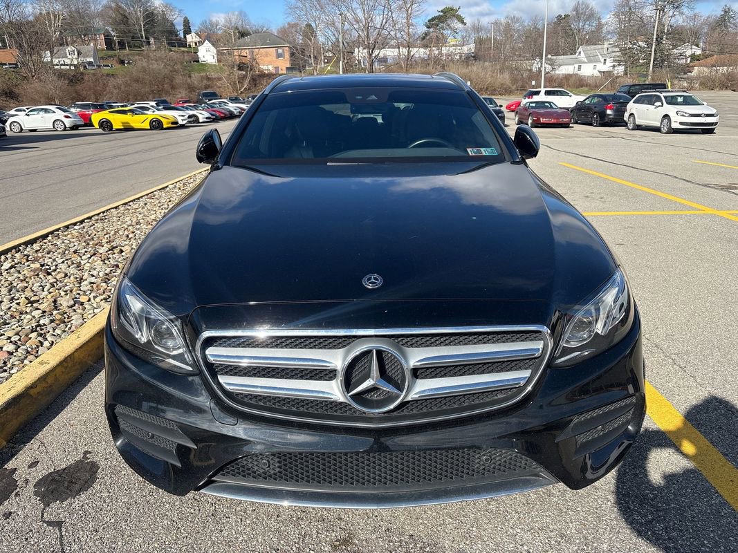 Used 2018 Mercedes-Benz E 400 4MATIC Wagon image 2