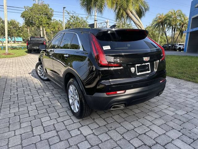 Used 2023 Cadillac XT4 Luxury FWD image 12