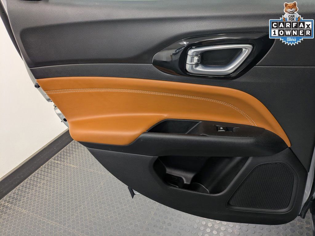 Used 2024 Jeep Compass Limited image 22