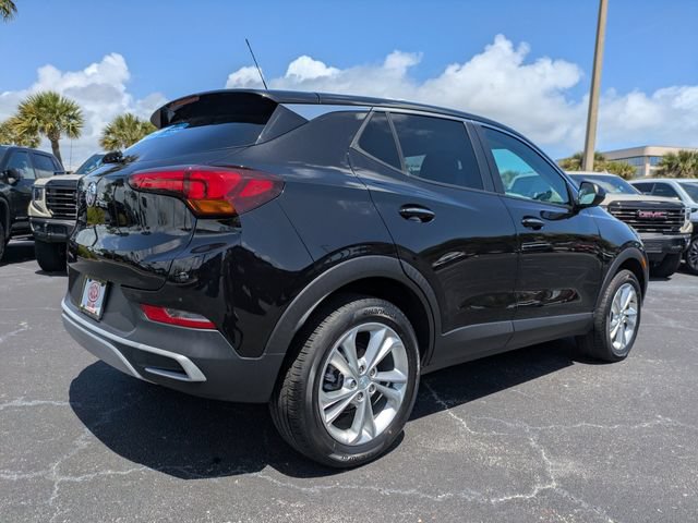 Used 2023 Buick Encore GX Preferred w/ Cold Weather Comfort Package AWD/4WD image 4