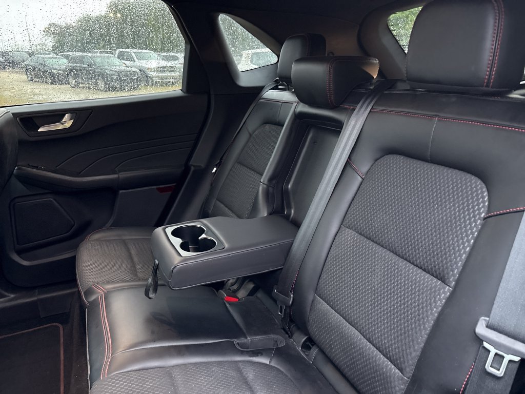 Certified 2023 Ford Escape ST-Line Elite AWD/4WD image 16
