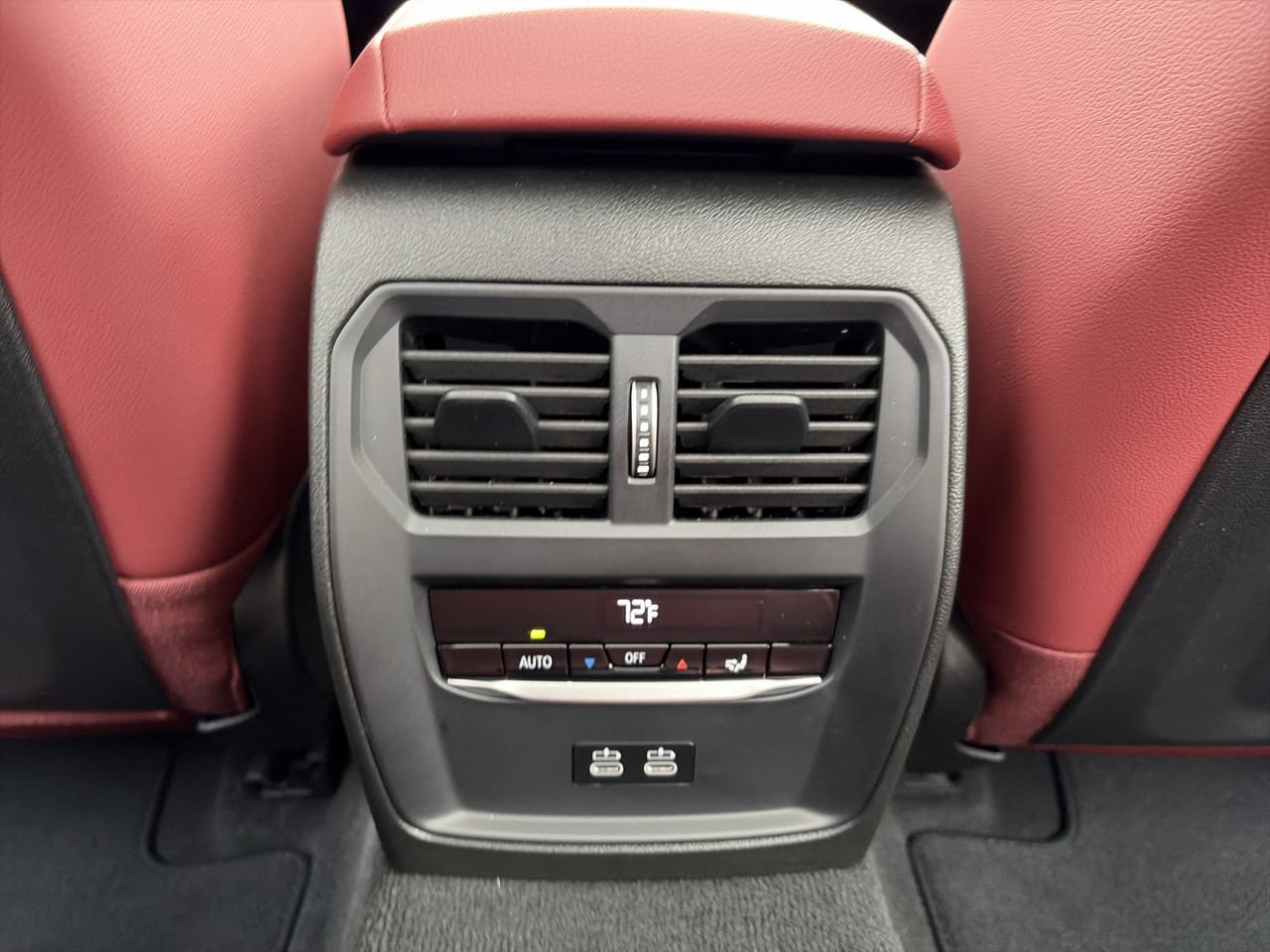 Certified 2026 BMW 330i Sedan RWD image 30