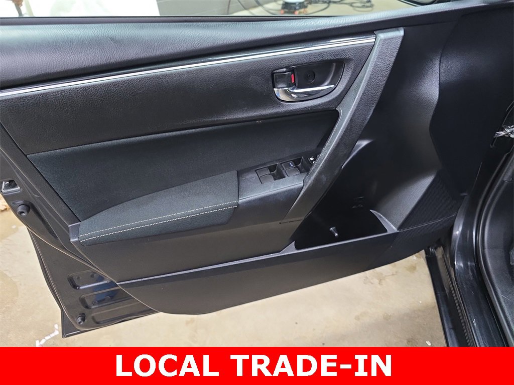 Used 2018 Toyota Corolla LE image 25