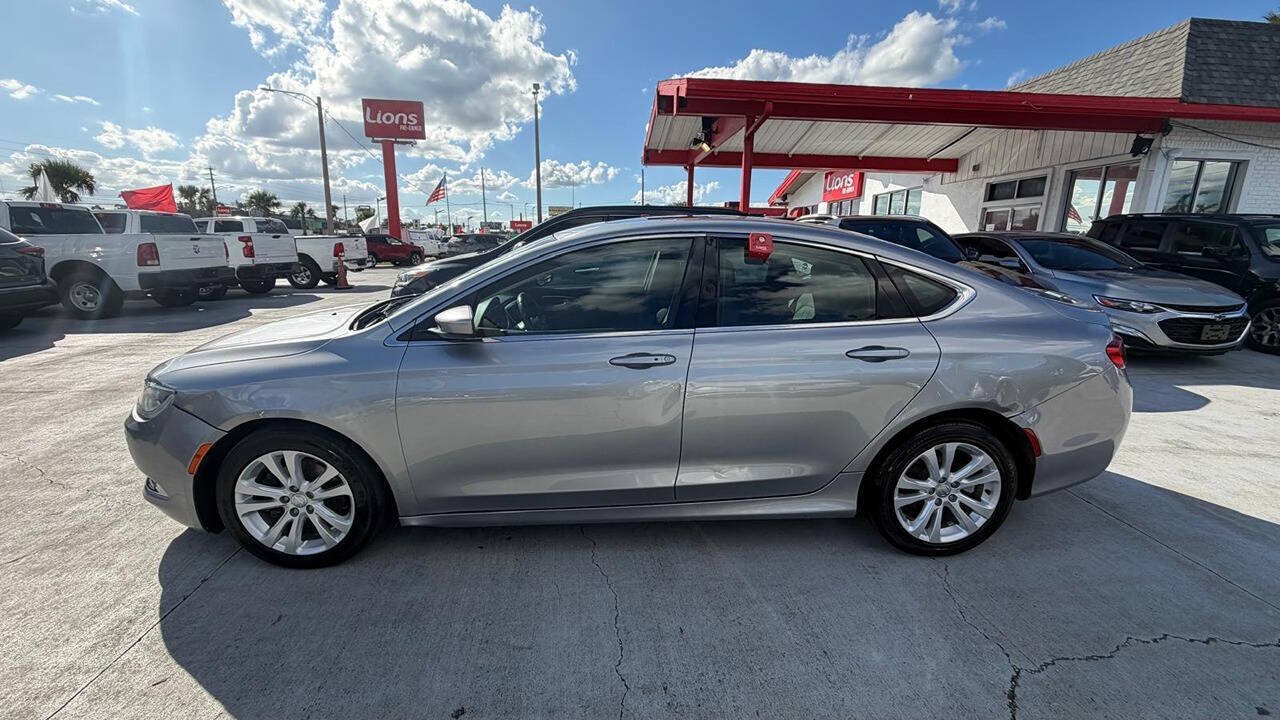 Used 2016 Chrysler 200 Limited w/ Anniversary Edition FWD image 9