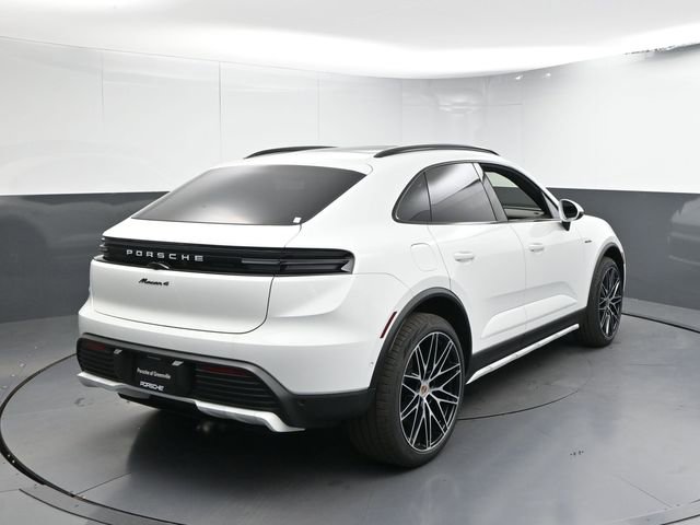 New 2024 Porsche Macan 4 Electric image 24