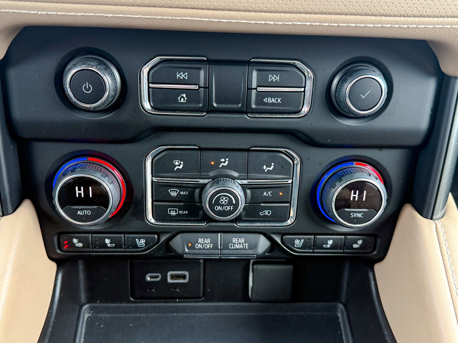 Certified 2022 Chevrolet Tahoe Premier AWD/4WD image 34