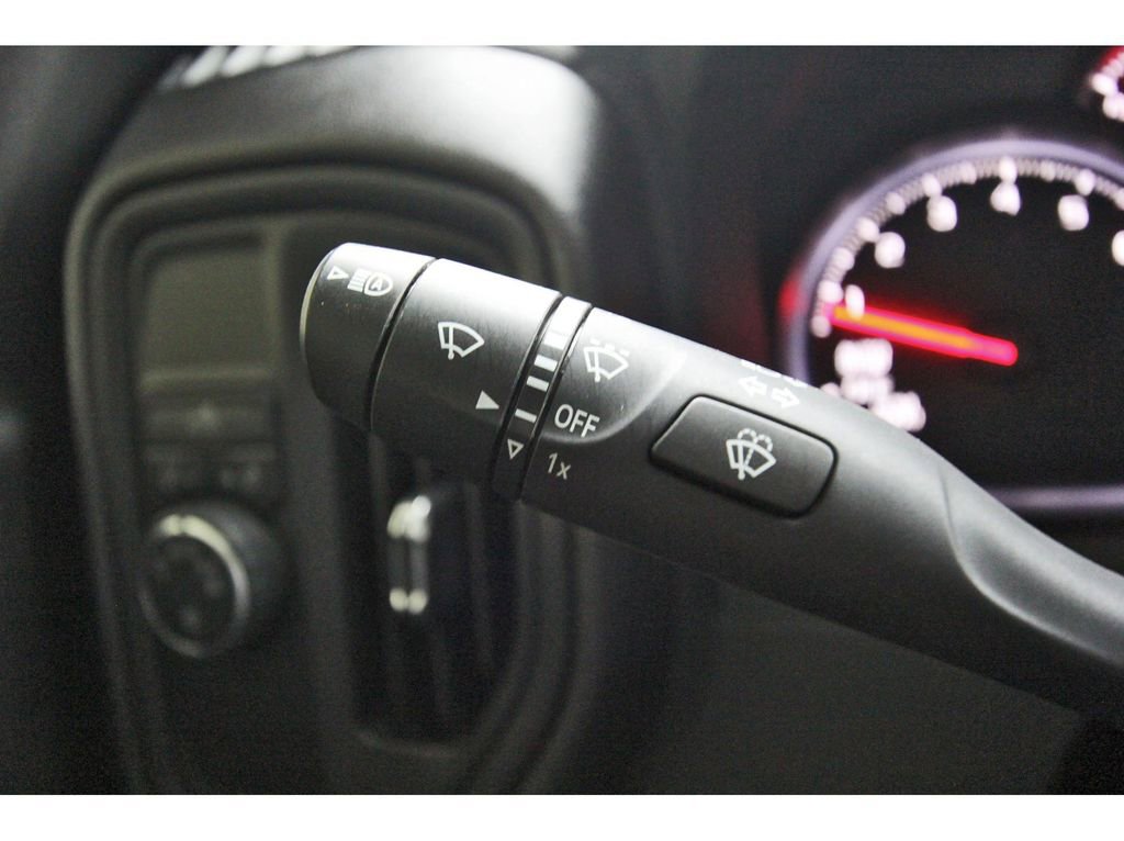 Used 2024 Chevrolet Silverado 1500 Custom image 17