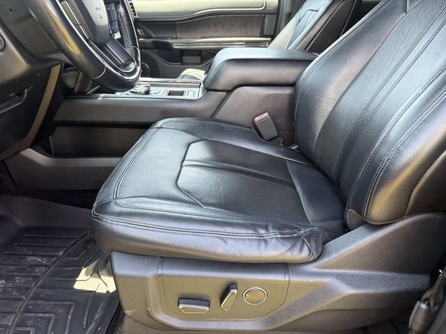 Used 2019 Ford Expedition Max Limited RWD image 24