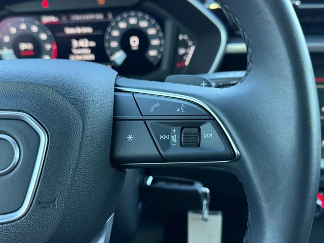 Used 2025 Audi Q3 2.0T Premium image 39