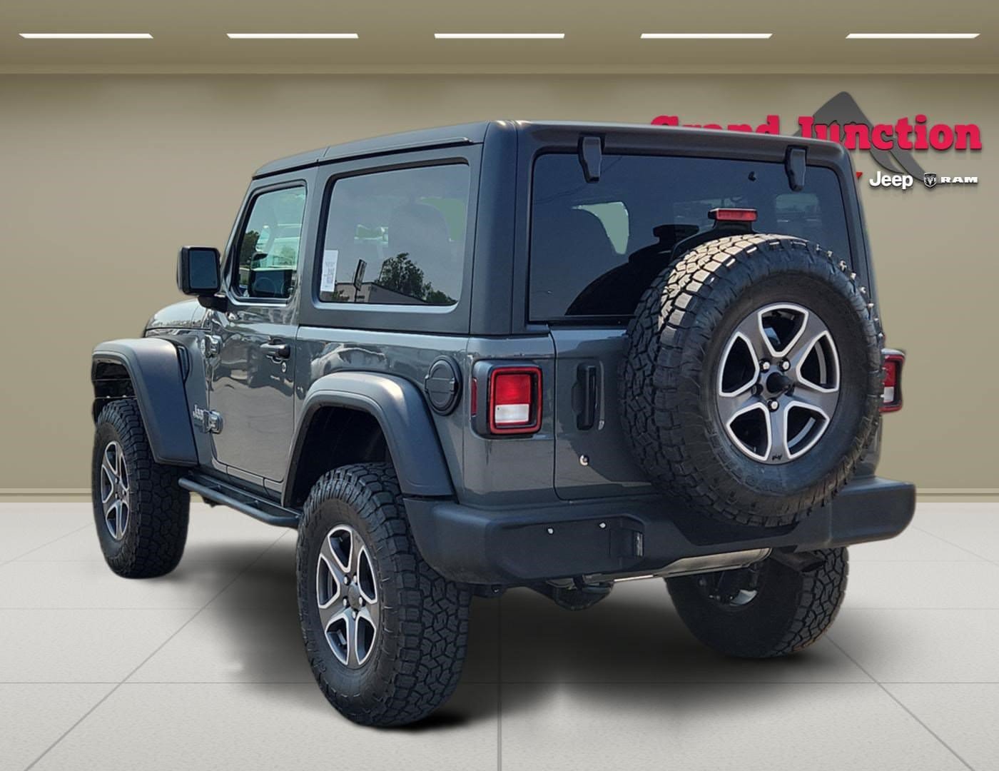 Used 2020 Jeep Wrangler Sport AWD/4WD image 5
