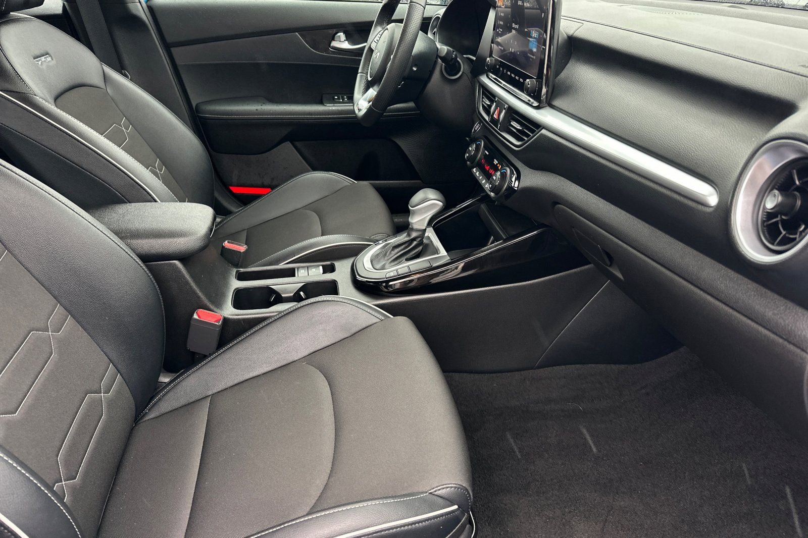 Certified 2023 Kia Forte GT-Line w/ GT-Line Technology Package image 15