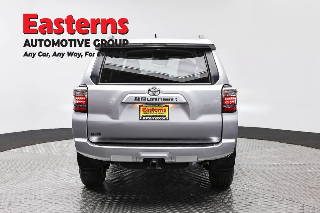 Used 2024 Toyota 4Runner SR5 AWD/4WD image 6