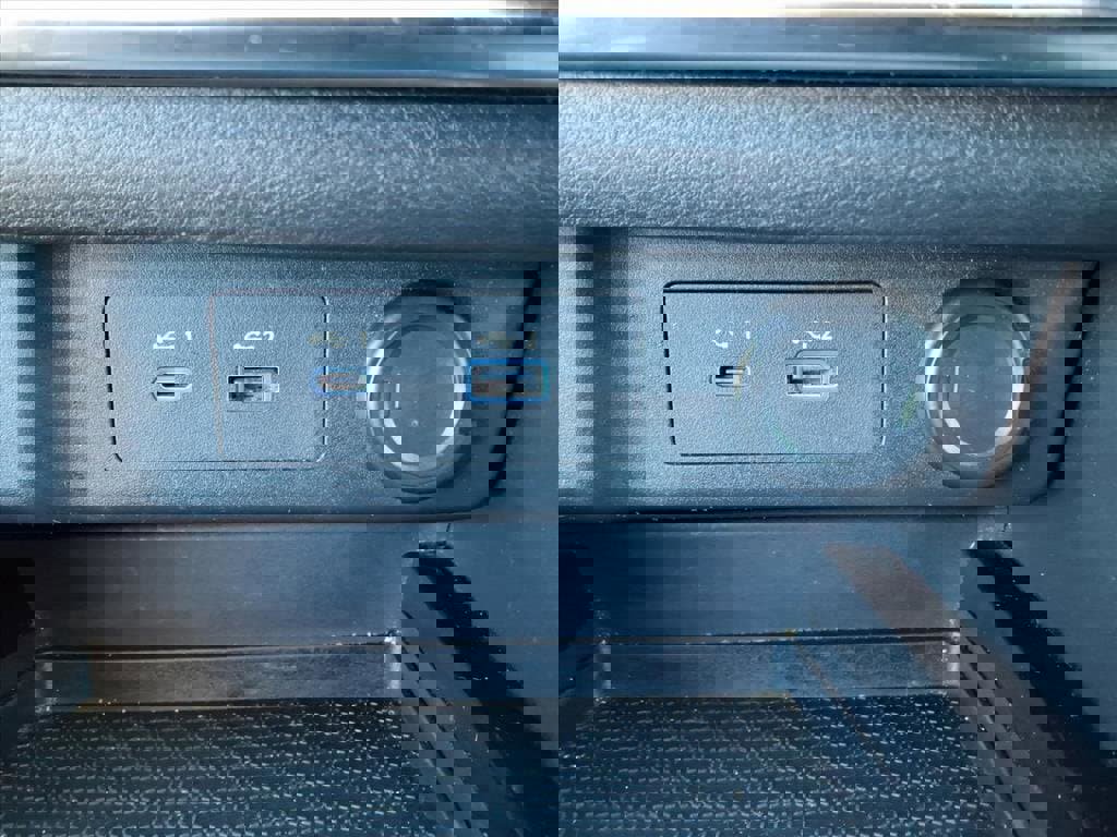 Used 2023 Nissan Rogue SV image 13