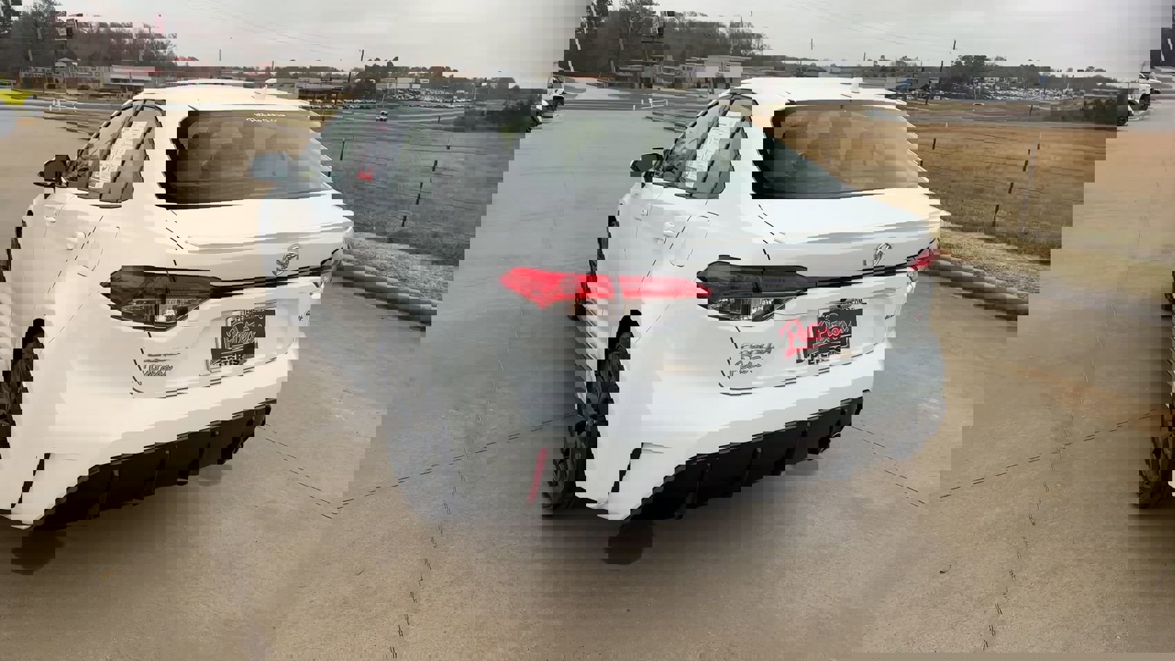 Used 2024 Toyota Corolla SE FWD image 7