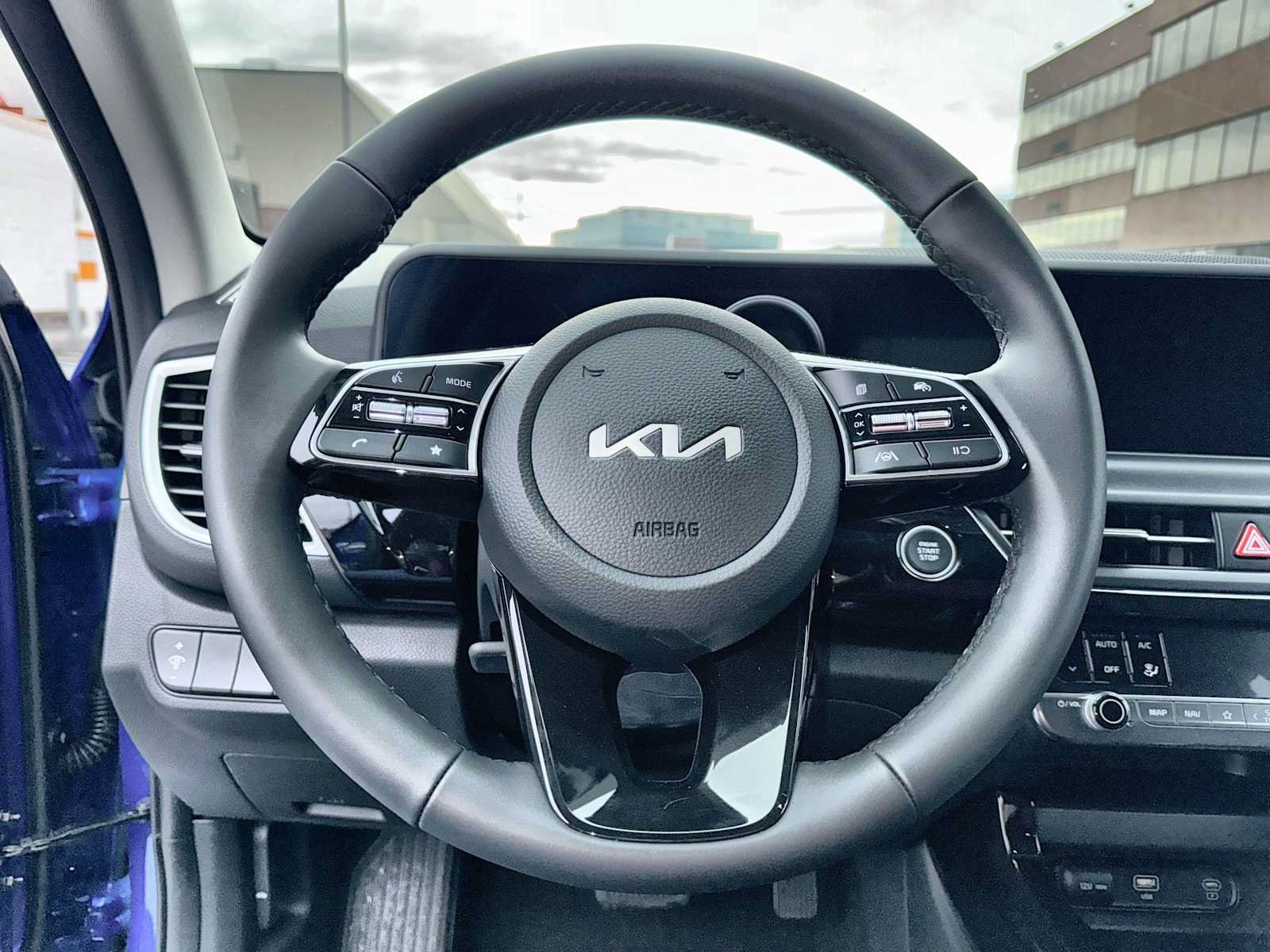 Certified 2025 Kia Seltos X-Line AWD/4WD image 11