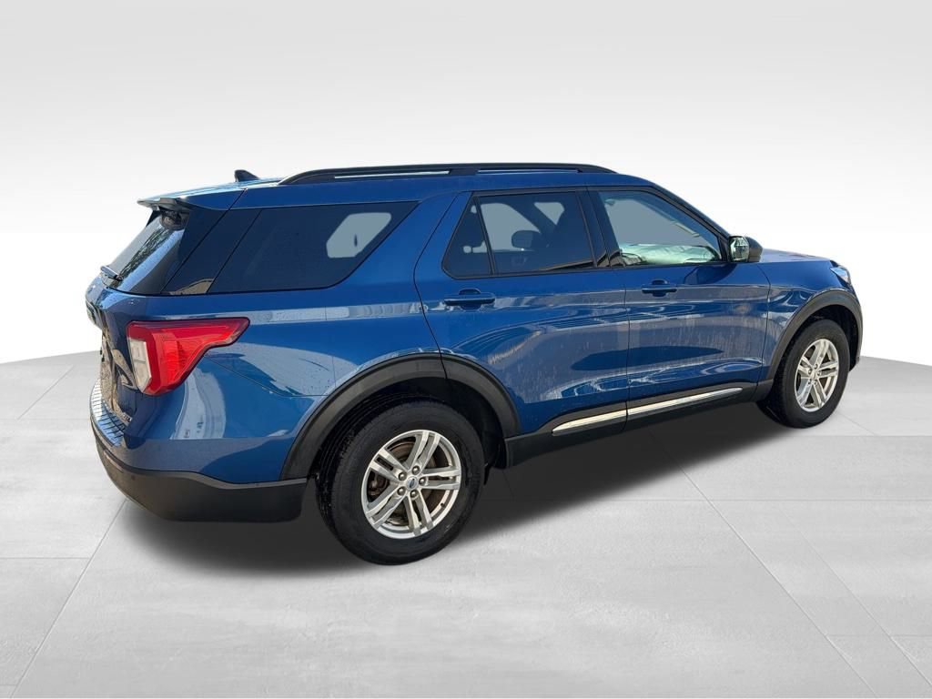 Certified 2022 Ford Explorer XLT image 9