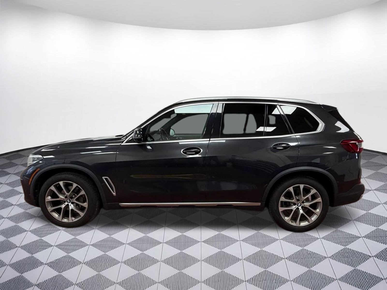 Used 2020 BMW X5 xDrive40i w/ Convenience Package image 2