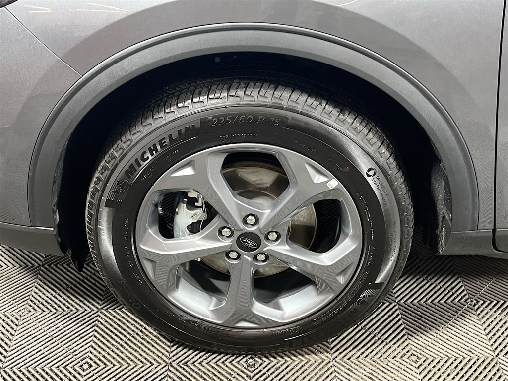 Used 2025 Ford Escape ST-Line image 28