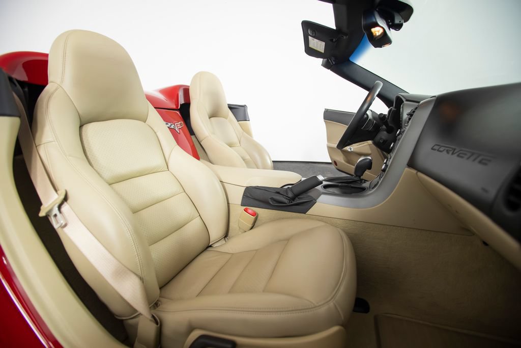 Used 2007 Chevrolet Corvette Convertible w/ Preferred Equipment Group RWD image 45