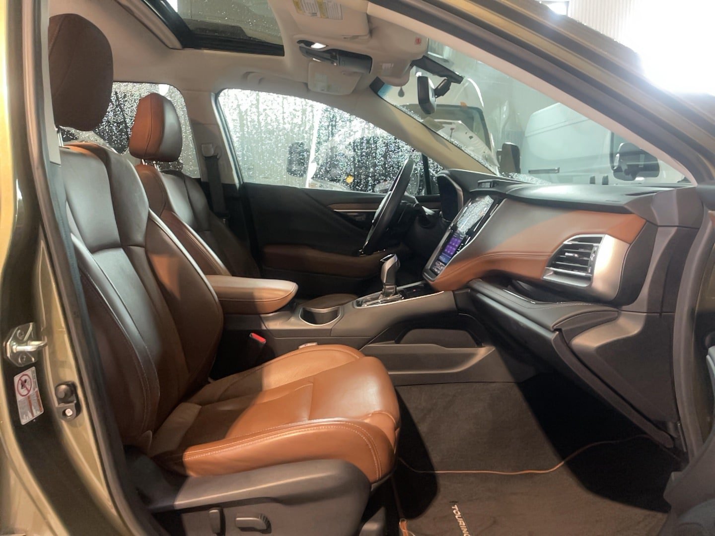 Used 2020 Subaru Outback Touring AWD/4WD image 21
